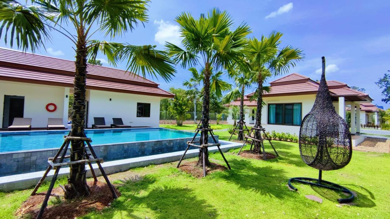 Isan Golf & Adventure Hotel Удон Тани Екстериор снимка