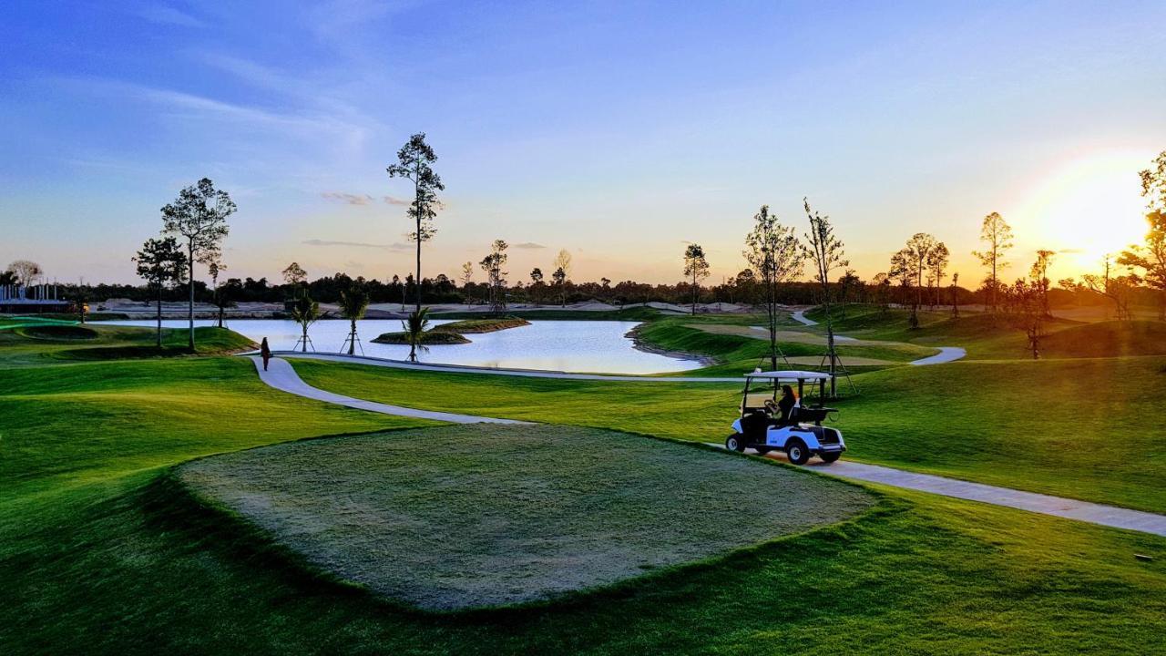 Isan Golf & Adventure Hotel Удон Тани Екстериор снимка