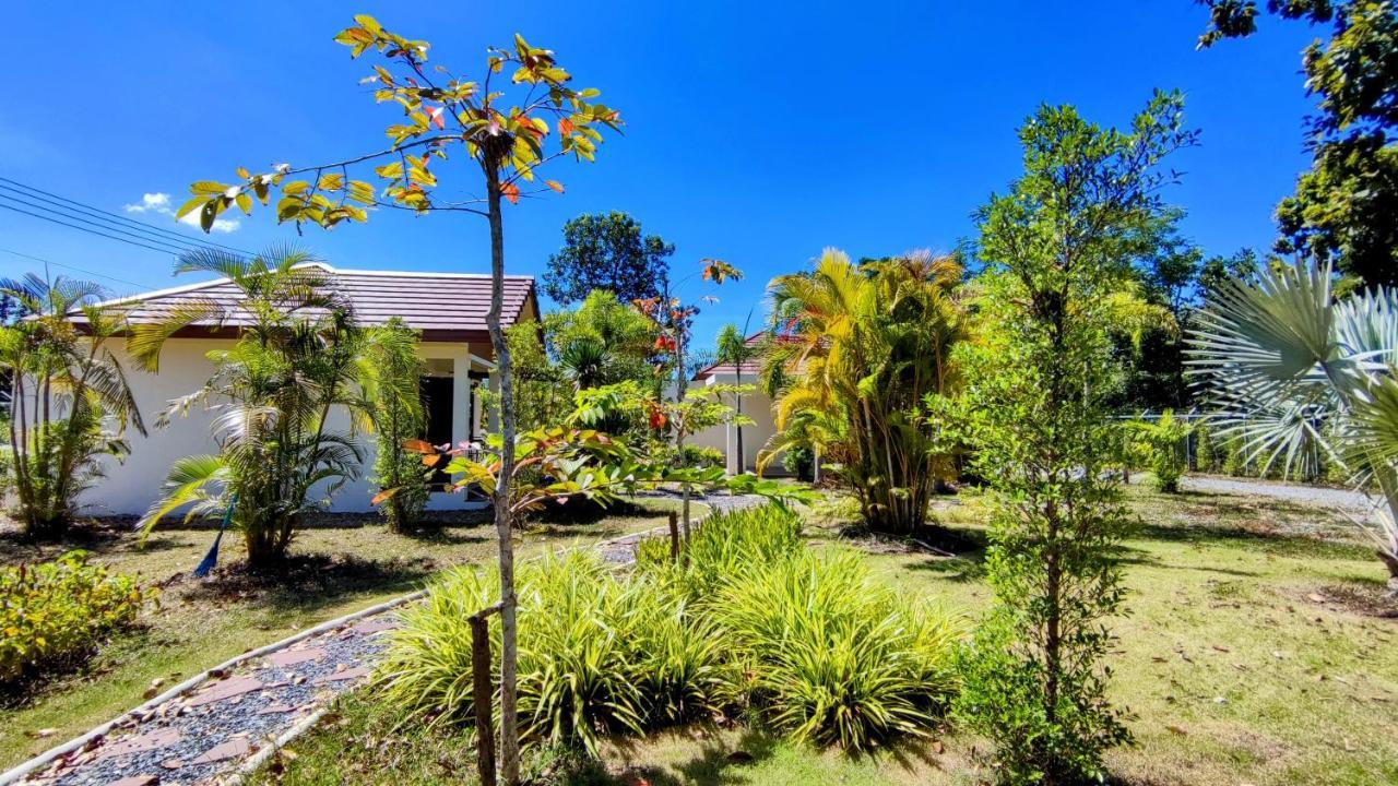 Isan Golf & Adventure Hotel Удон Тани Екстериор снимка